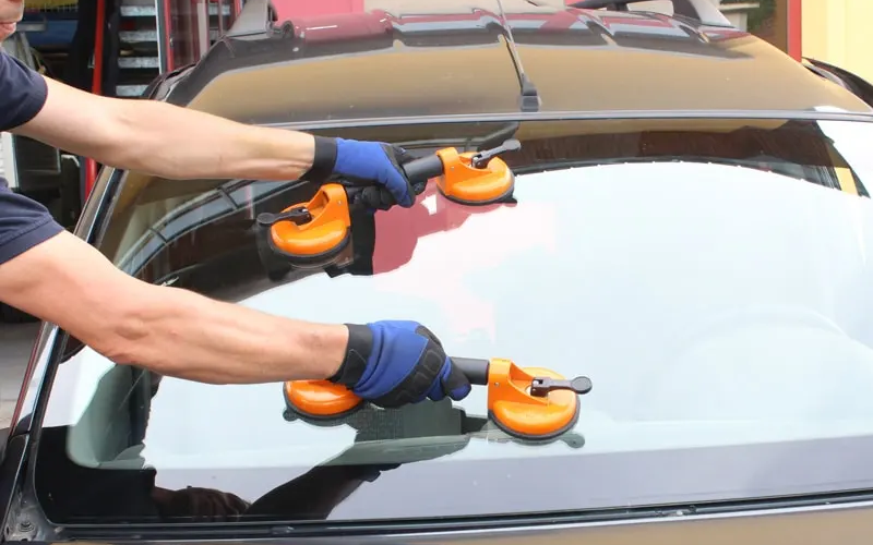 2D CARROSSERIE Carrossier Laval Parebrise 2