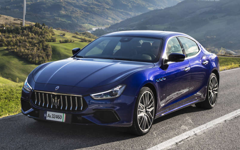 2D CARROSSERIE Carrossier Laval Voiture Luxe 2